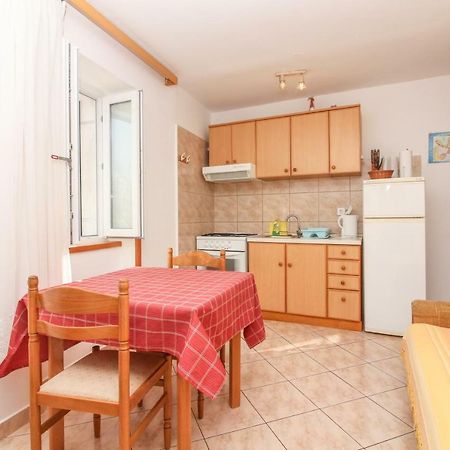 Apartmani Toni Poce プリモシュテン エクステリア 写真