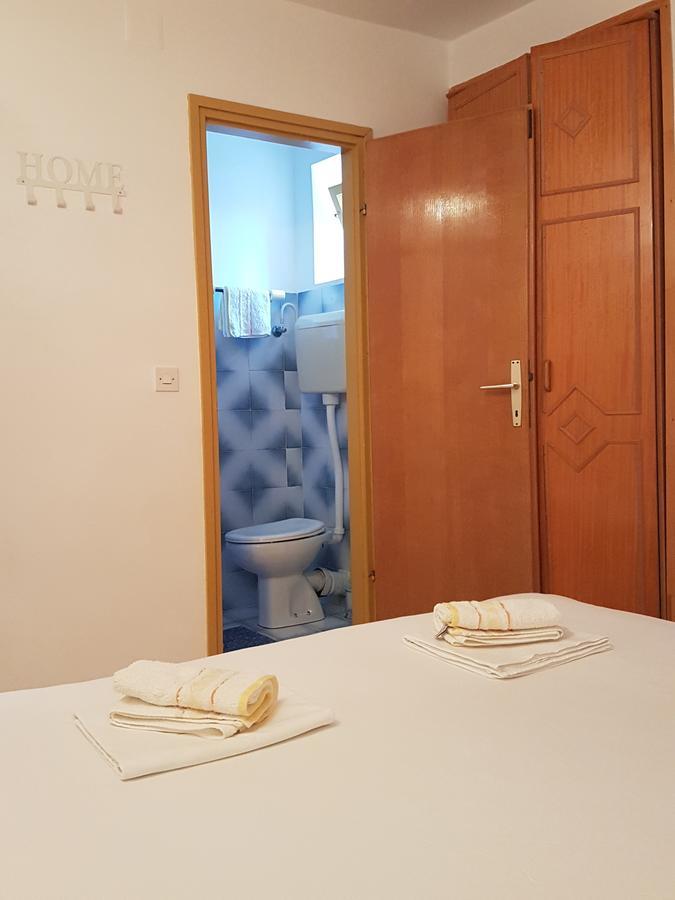 Apartmani Toni Poce プリモシュテン エクステリア 写真