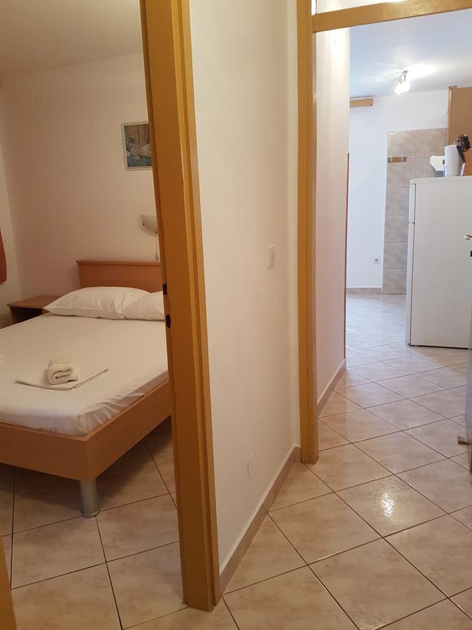 Apartmani Toni Poce プリモシュテン エクステリア 写真