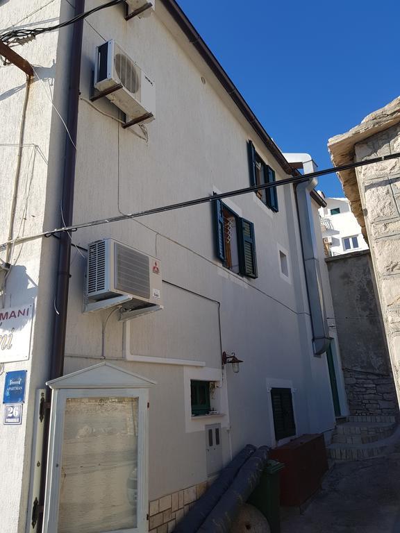 Apartmani Toni Poce プリモシュテン エクステリア 写真